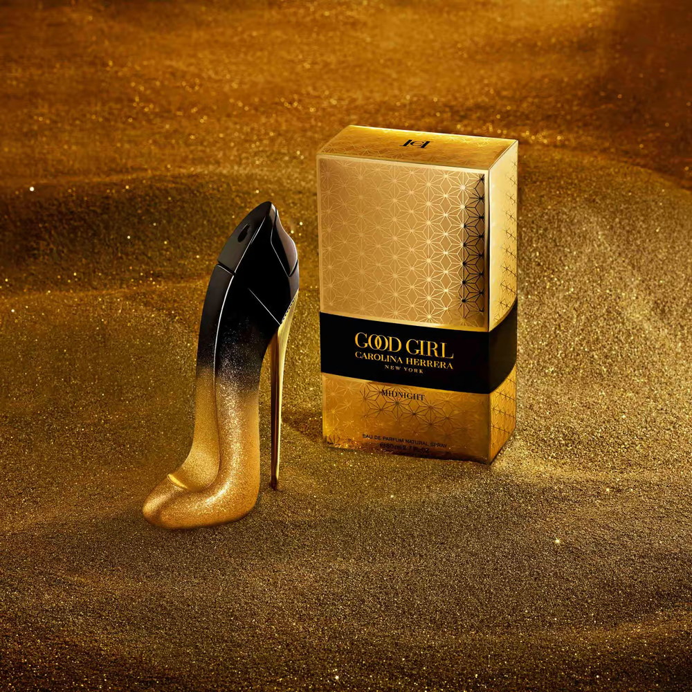 STUDIO BAKUZA CAROLINA HERRERA GOOD GIRL MIDNIGHT back in gold desert with pack